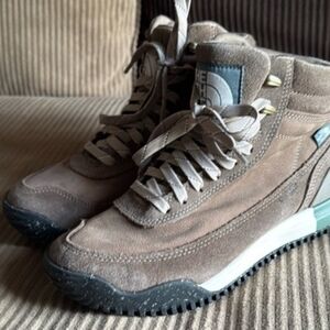 The North Face Back-To- Berekley III Leather Waterproof Taupe Suede